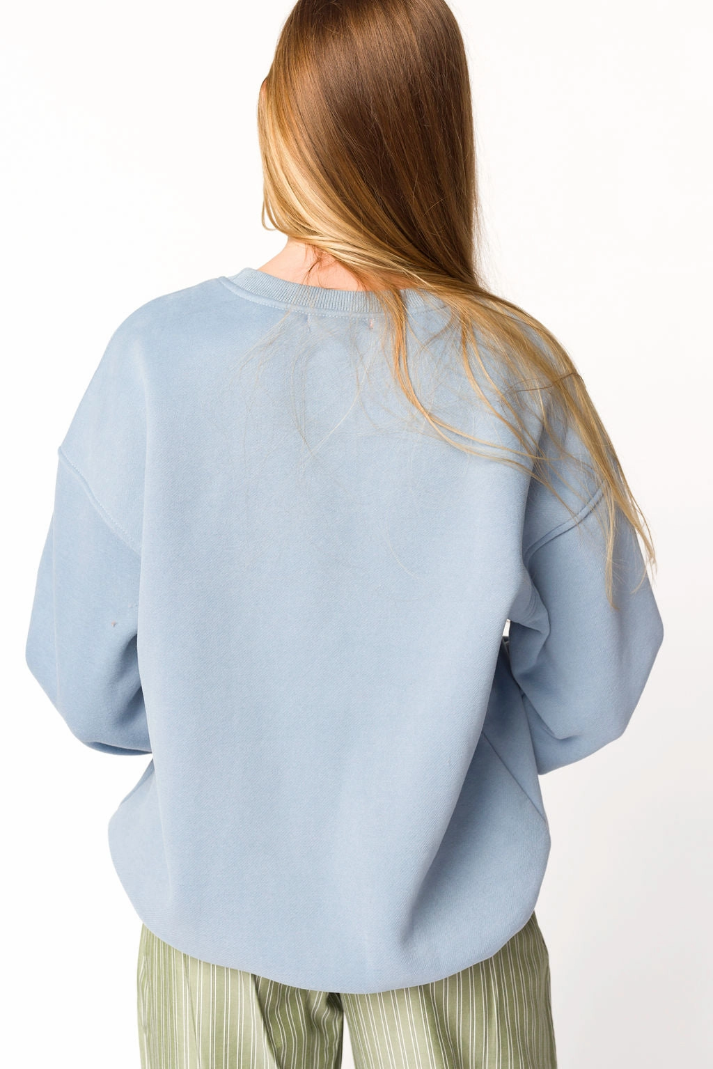 Après Colorblocked Crewneck in Stone Blue