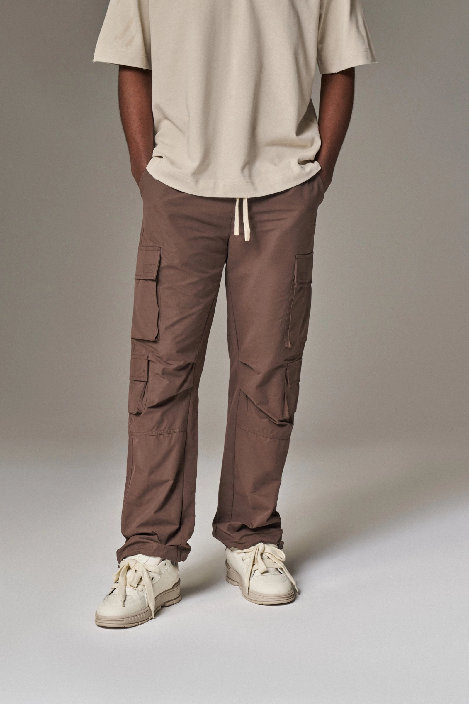 ESSENTIALS CARGO PANT - BROWN