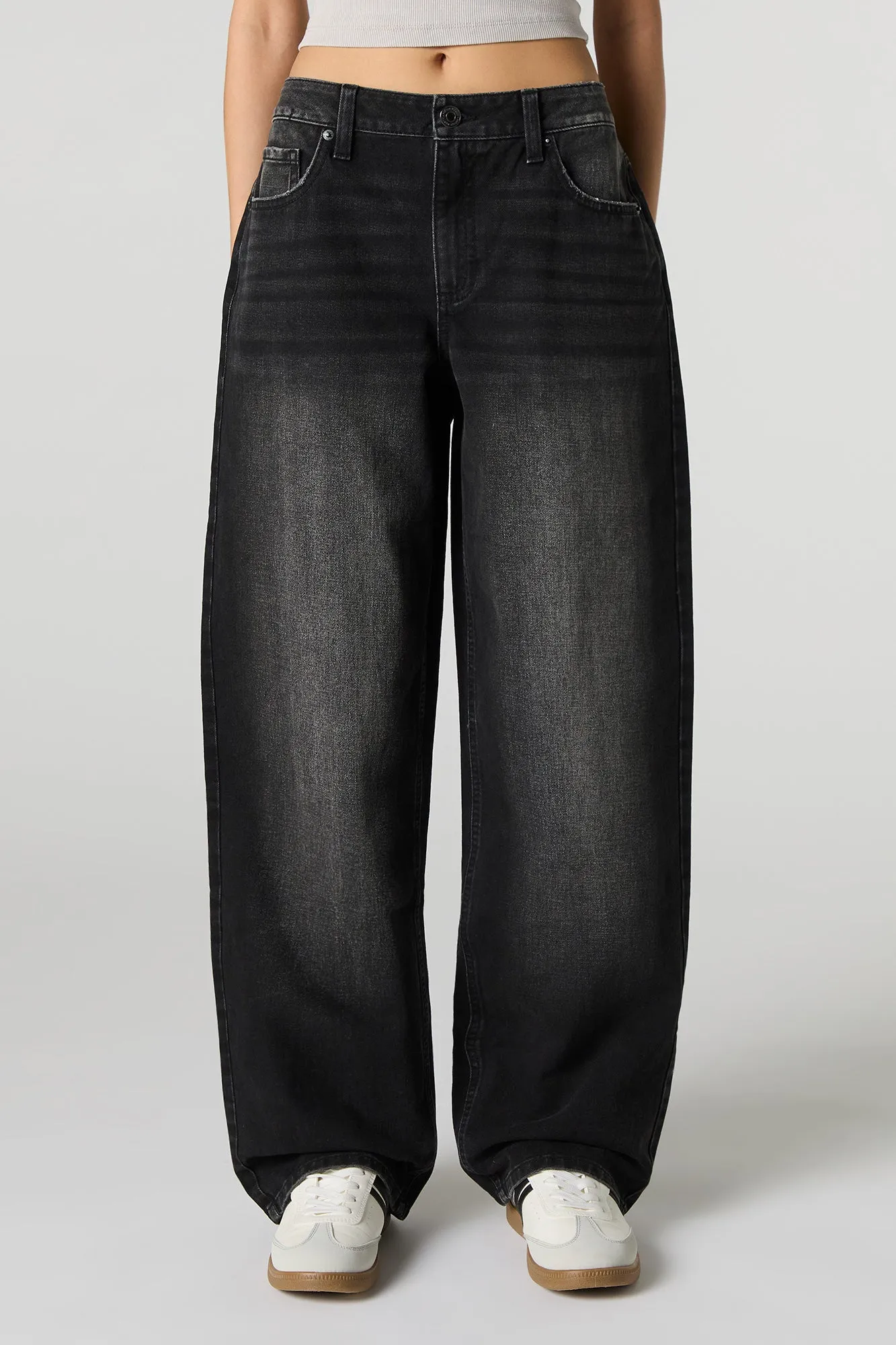Jean baggy délavé noir à taille basse