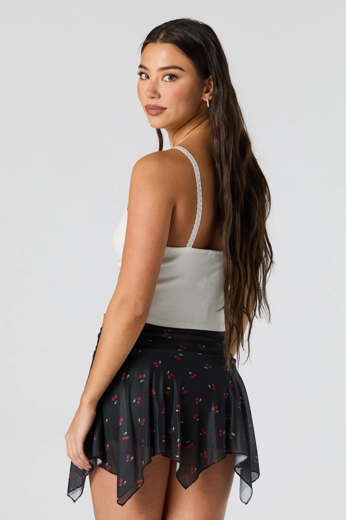 Minijupe-short asymétrique en filet