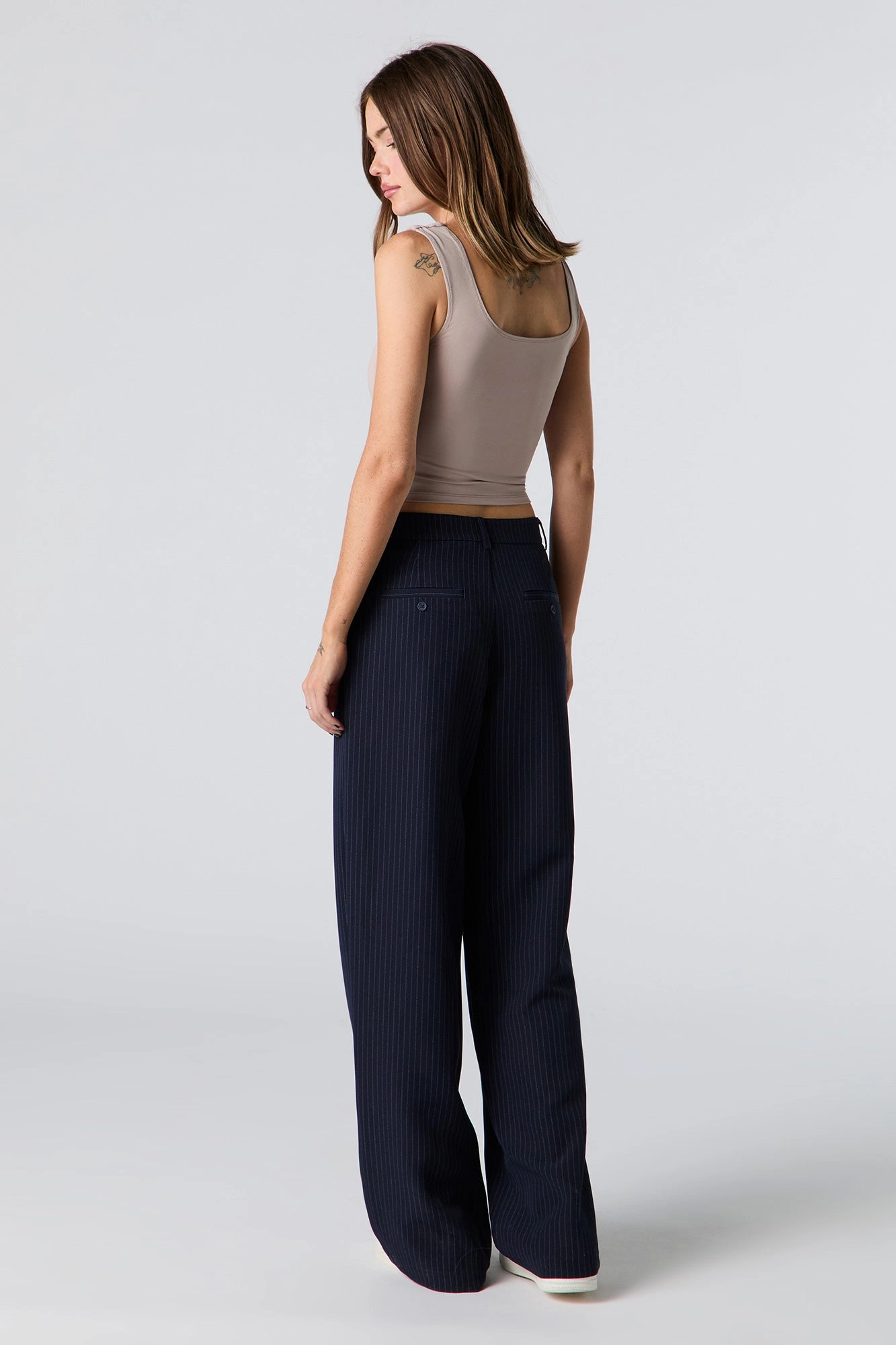 Pantalon habillé plissé à jambe large