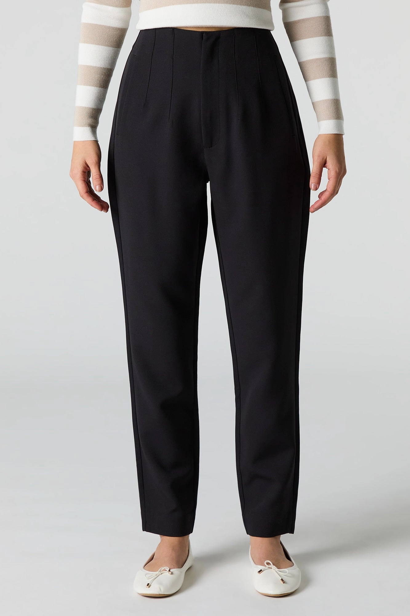 Pantalon habillé plissé à jambe mince