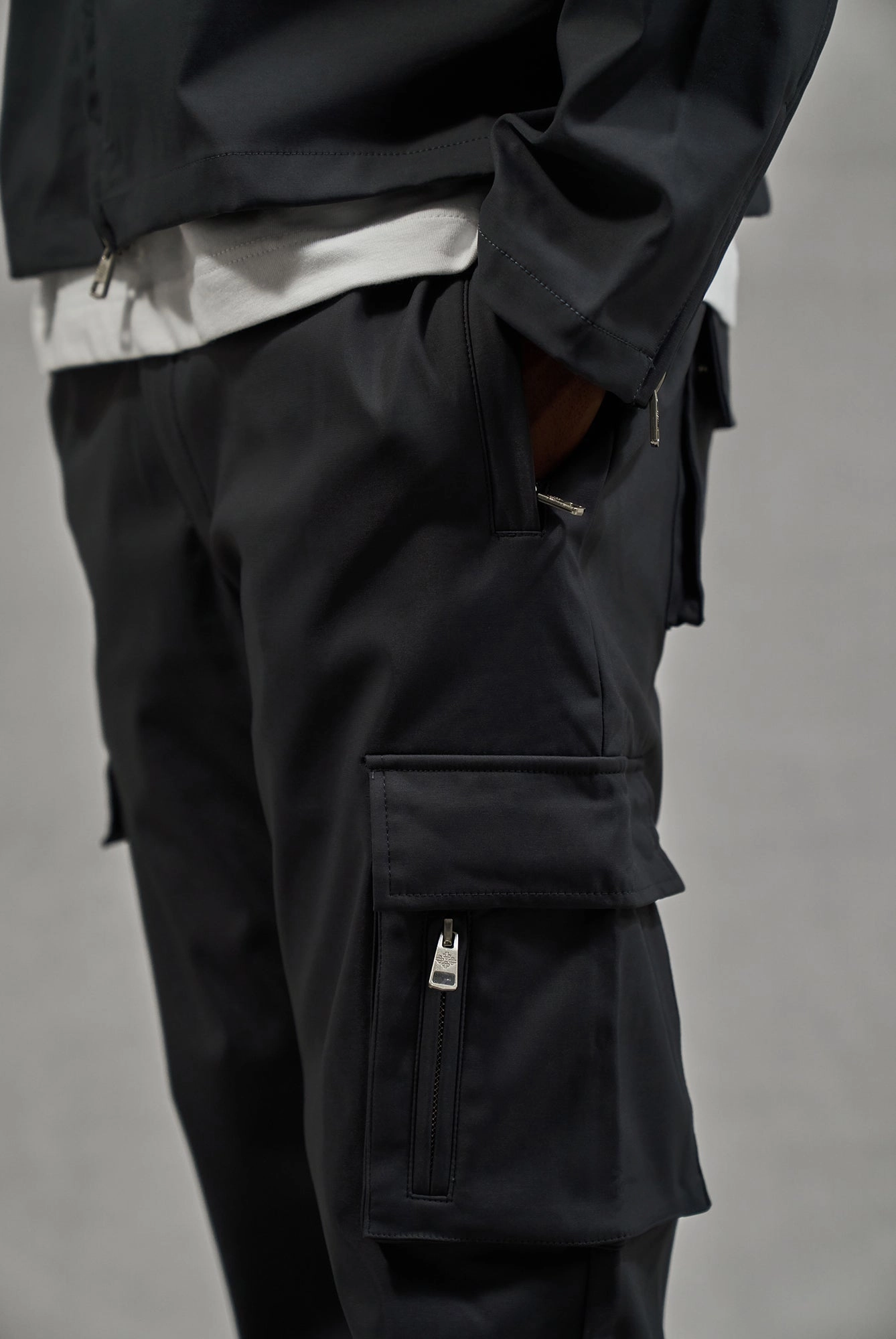 TECHNICAL CARGO TROUSER - GREY