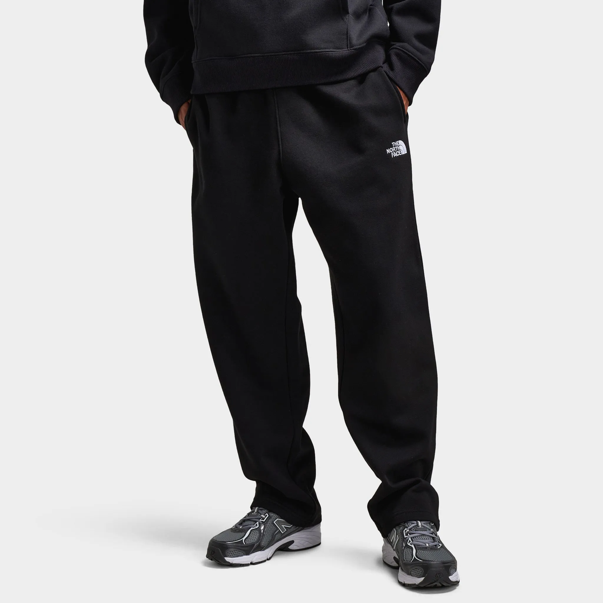 The North Face Evolution Straight Leg Sweatpants TNF Black / TNF White