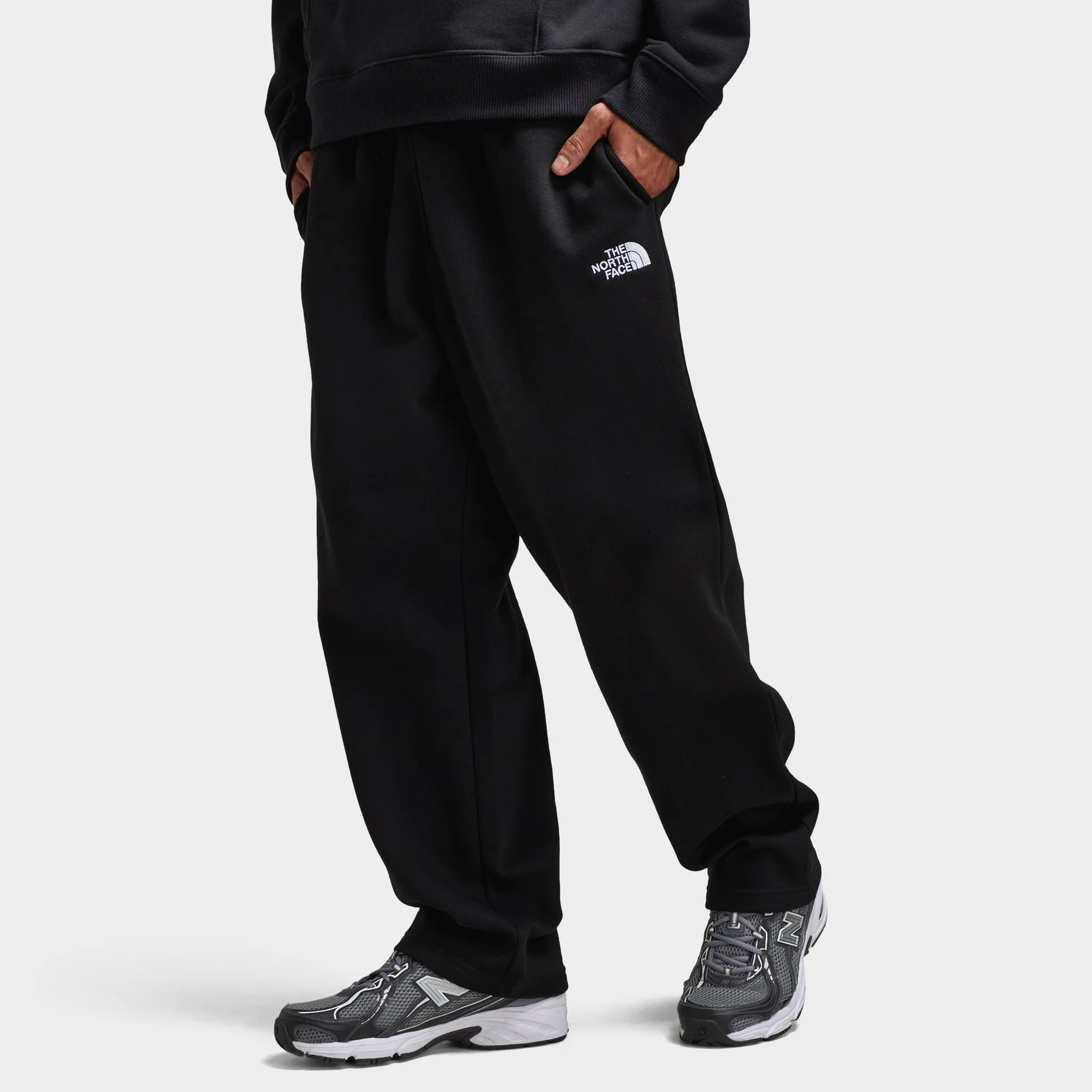 The North Face Evolution Straight Leg Sweatpants TNF Black / TNF White