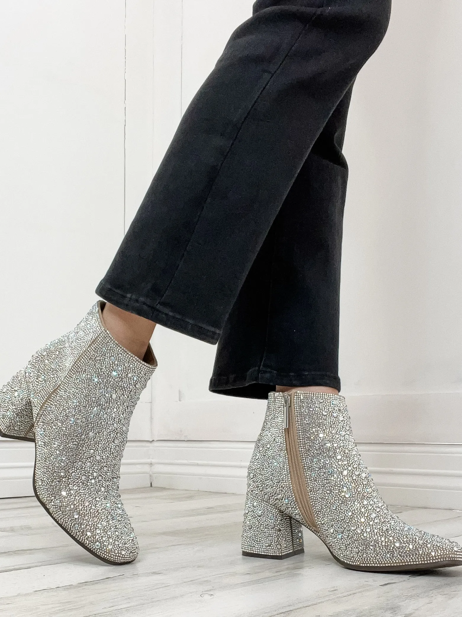 Vervet "Margot" High Rise Kick Flare Black Jean